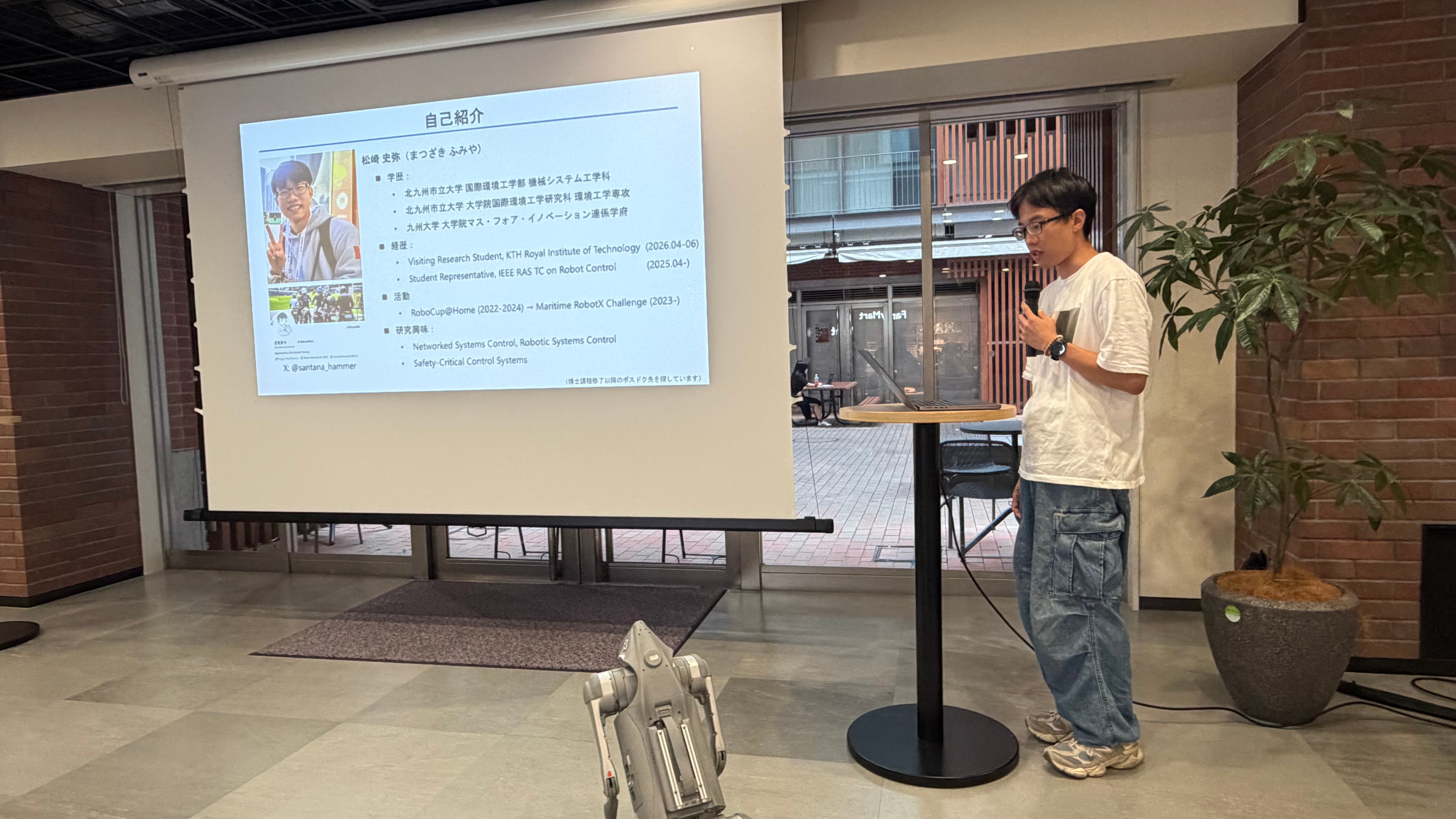 Presentation Scene (3)